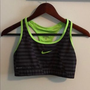 Nike Pro Sports Bra